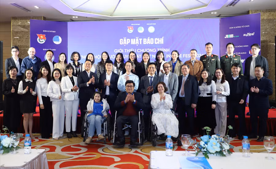 Quang cảnh buổi gặp mặt.