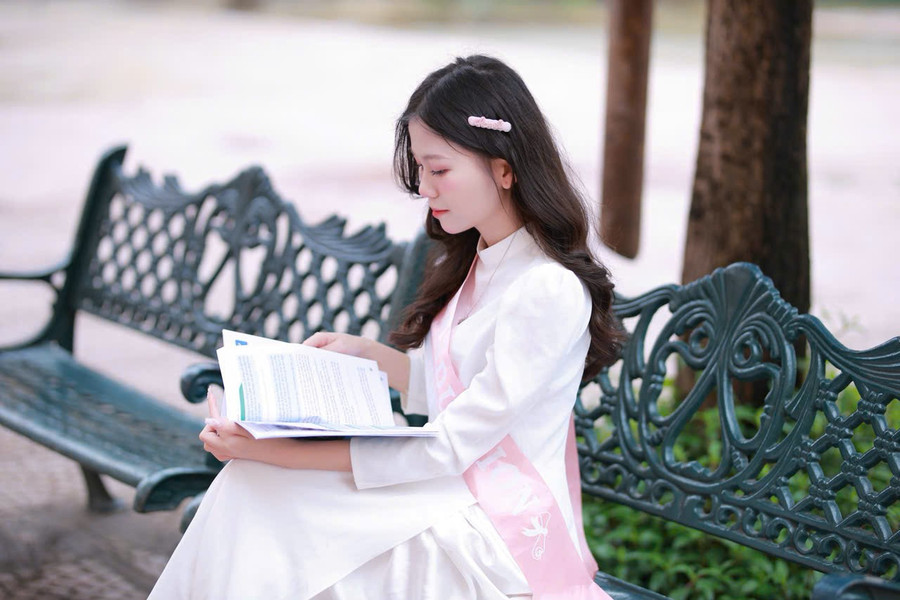 Nguyệt Nhi mong muốn trở thành cô giáo. thai-2.jpg