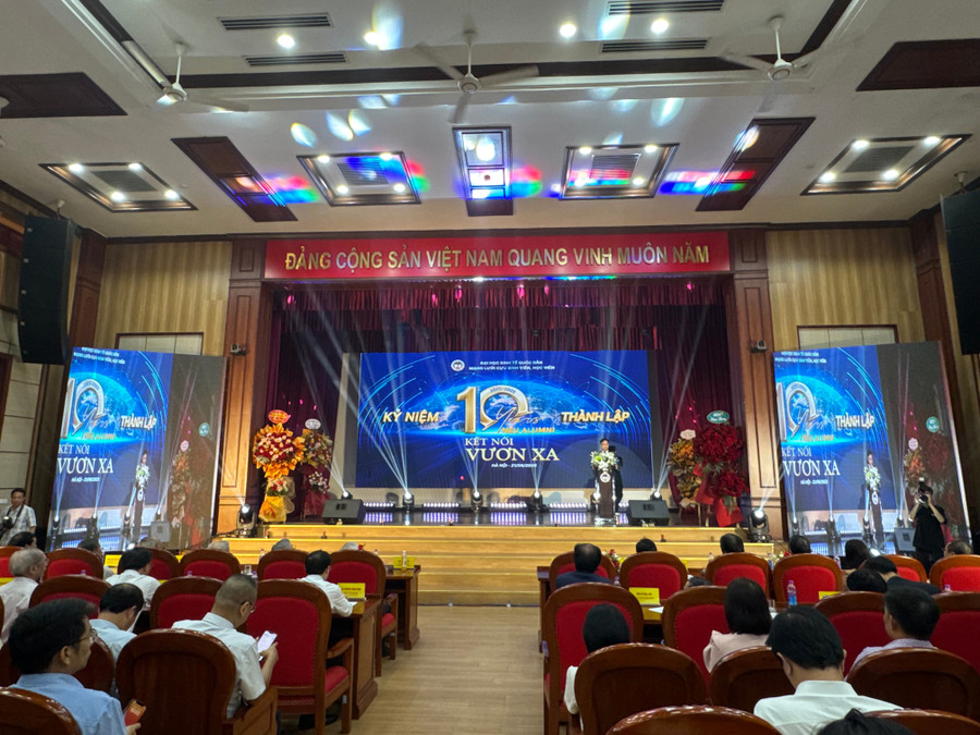 Quang cảnh buổi lễ. img-9479.jpg