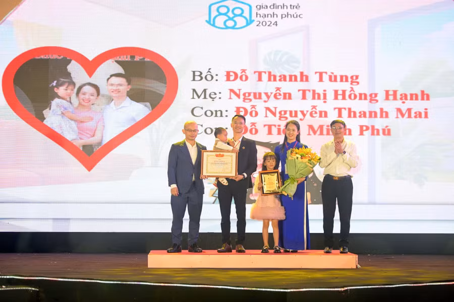 Ngày hội “Gia đình trẻ hạnh phúc” năm 2024 được tổ chức với chủ đề “Bên nhau, mình là Nhà”.