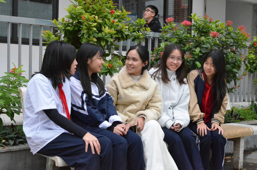 Cô Phạm Phương Thảo, giáo viên Vật lý và Khoa học tự nhiên, Trường THCS Thạch Bàn: "Nếu được chọn lại tôi vẫn chọn nghề giáo".