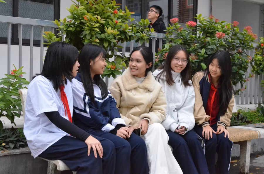 Cô Phạm Phương Thảo, giáo viên Vật lý và Khoa học tự nhiên, Trường THCS Thạch Bàn: "Nếu được chọn lại tôi vẫn chọn nghề giáo".