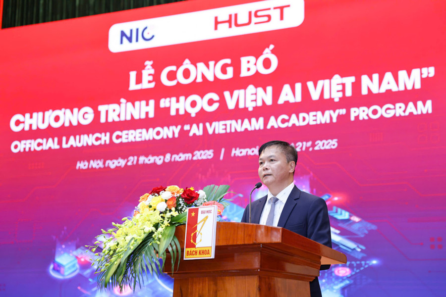 PGS.TS Nguyễn Phong Điền, Phó Giám đốc Đại học Bách khoa Hà Nội phát biểu. dung-2.jpg