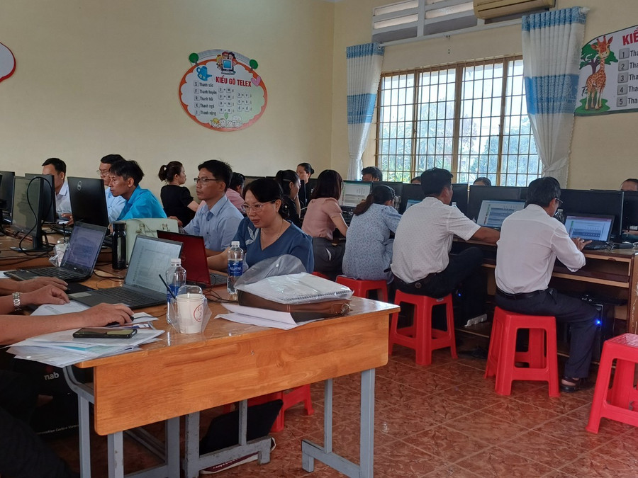 Thầy cô tham gia khảo sát tại Trường THCS Nguyễn Trãi, Xuân Lộc, Đồng Nai.