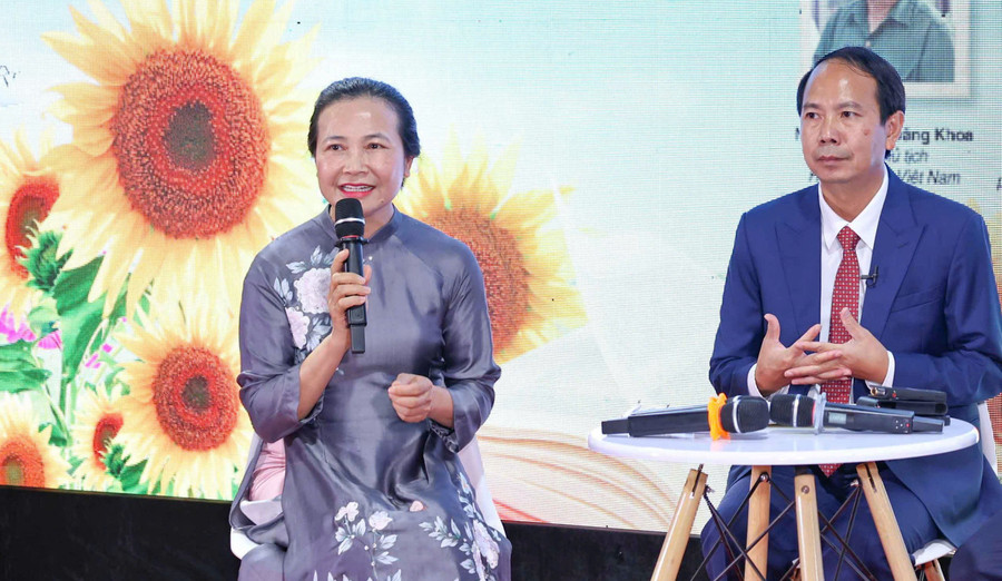 Bà Nguyễn Thị Thu Hà, Hiệu trưởng Trường THCS Trưng Vương. Ảnh Thanh Tùng ha-1.jpg