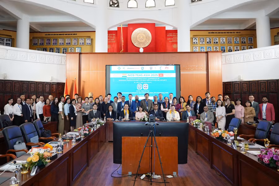 Quang cảnh hội thảo.