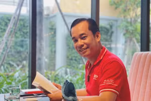 Ông Đỗ Chí Công, người "thuyền trưởng" của Công ty Cổ phần Giáo dục Edu24h, Chi nhánh Bình Phước.