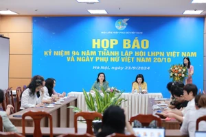 Quang cảnh buổi họp báo