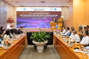 Buổi toạ đàm khoa học “Quản trị rủi ro định lượng trong thời đại 4.0” của Trường Đại học Kinh tế Quốc dân.