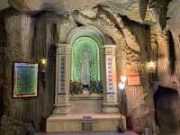 Khám phá nhà thờ cổ, nơi lưu giữ quyển sách đầu tiên viết bằng chữ quốc ngữ