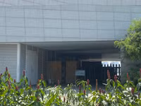 Cận cảnh bến du thuyền bỏ hoang ở bên bờ sông Hàn