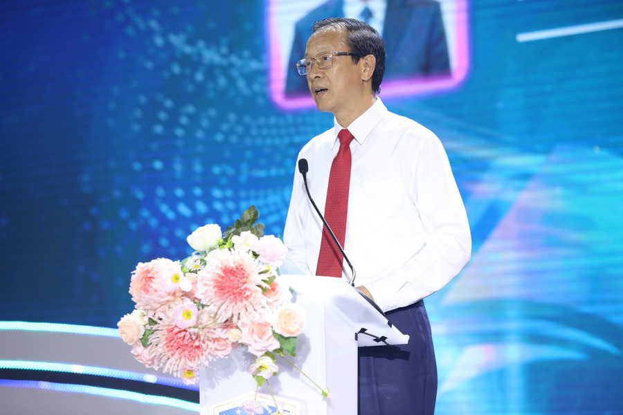 Thứ trưởng Phạm Ngọc Thưởng phát biểu tại buổi lễ khai giảng. Ảnh: NTTU Thứ trưởng Phạm Ngọc Thưởng phát biểu tại buổi lễ khai giảng. Ảnh: NTTU
