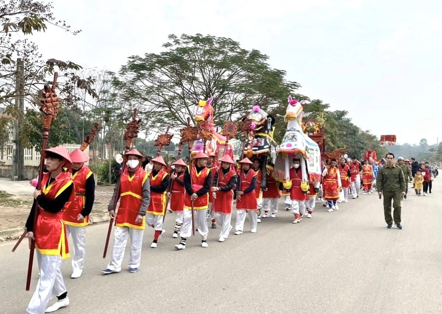 Đặc sắc nghi lễ rước Chúa gái. Đặc sắc nghi lễ rước Chúa gái.