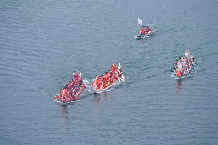 Hội đua thu hút 450 vận động viên tham gia.