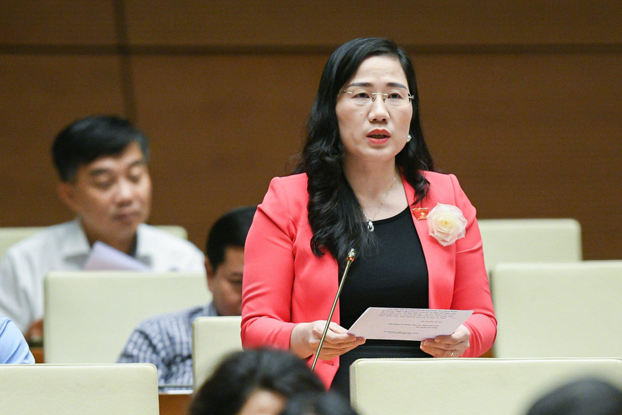 Đại biểu Nguyễn Thị Thủy - Đoàn ĐBQH tỉnh Bắc Kạn chất vấn về việc chậm ban hành kết luận thanh tra. Đại biểu Nguyễn Thị Thủy - Đoàn ĐBQH tỉnh Bắc Kạn chất vấn về việc chậm ban hành kết luận thanh tra.