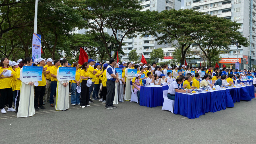 Các đội tham dự hội thao. Ảnh: VNUHCM/Lê Mạnh.