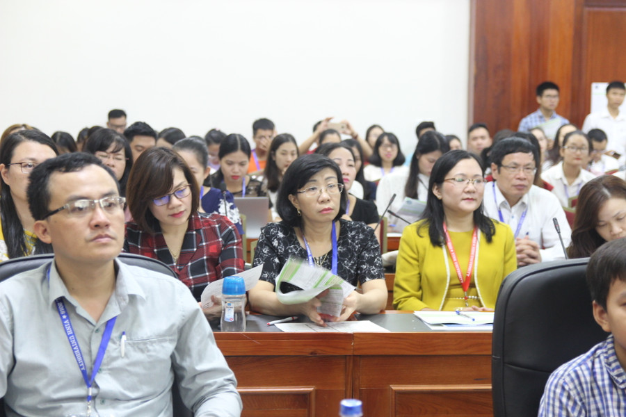 Hội thảo thu hút hơn 200 giảng viên, giáo viên và những người quan tâm đến dạy học tiếng Anh