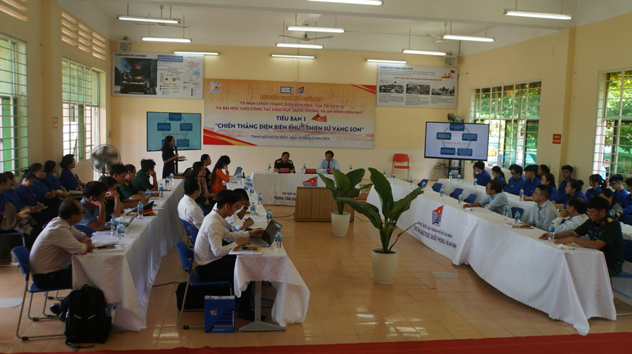 Phiên thảo luận của tiểu ban 1. Ảnh: Mạnh Tùng Phiên thảo luận của tiểu ban 1. Ảnh: Mạnh Tùng