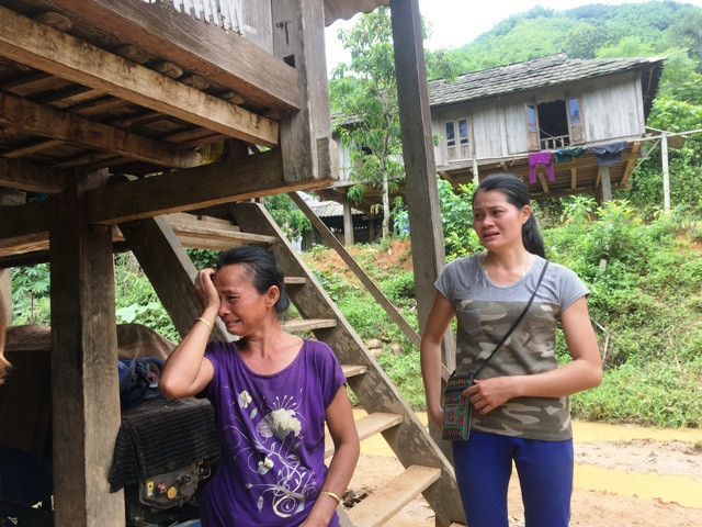 Không thể cầm nổi nước mắt