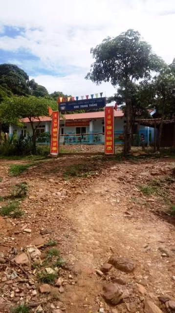 Điểm trường Trung Thắng - nơi thầy giáo Lang Văn Long phụ trách.