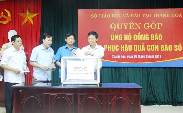 Sở GD&ĐT Thanh Hóa tổ chức phát động quyên góp hỗ trợ đồng bào lũ lụt.