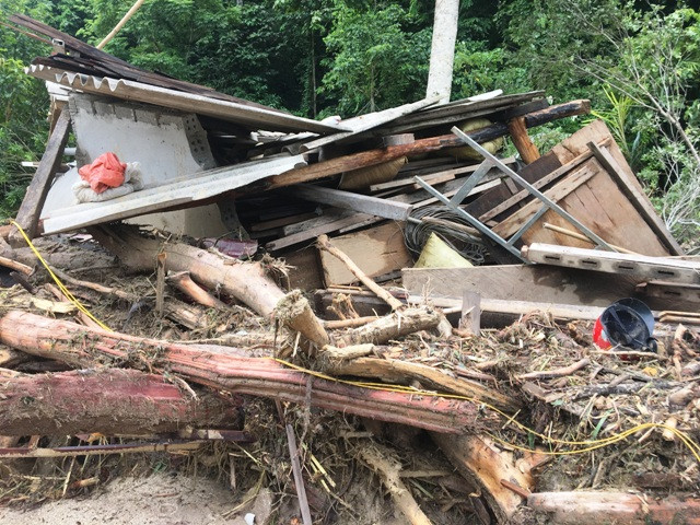 Chỉ còn lại đống đổ nát