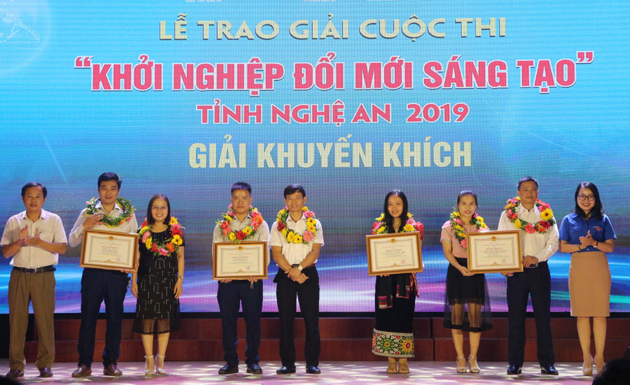 Cuộc thi thu hút nhiều đối tượng tham gia trong đó có học sinh người dân tộc thiểu số