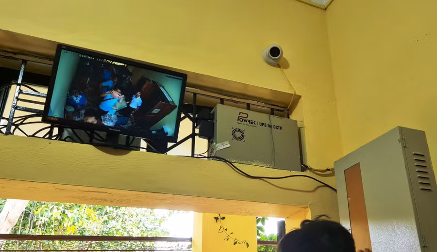 Hệ thống Camera giám sát tại phòng bảo vệ đề thi ở Điểm thi Trường THPT Mường Lát (Tahnh Hóa) Ảnh: HĐ.