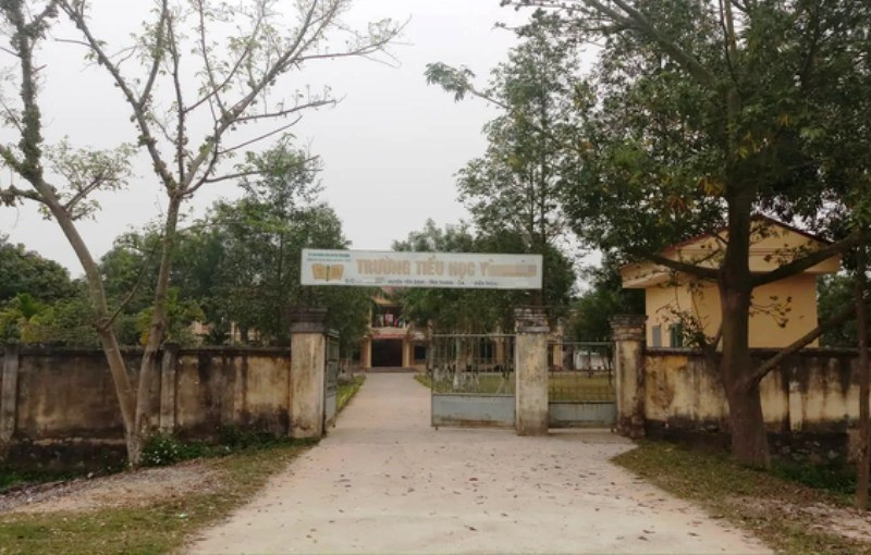 Ngôi trường ông Tr.H.T. từng công tác và bị tố cưỡng bức cấp phó Ngôi trường ông Tr.H.T. từng công tác và bị tố cưỡng bức cấp phó