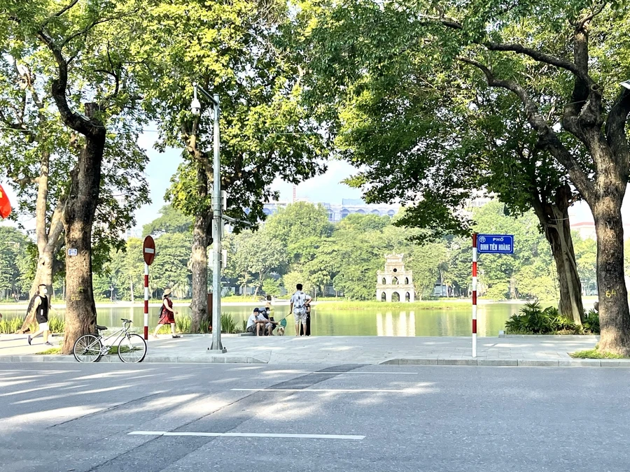 Thực hiện thích ứng an toàn, linh hoạt, kiểm soát hiệu quả dịch COVID-19 trên địa bàn thành phố Hà Nội.