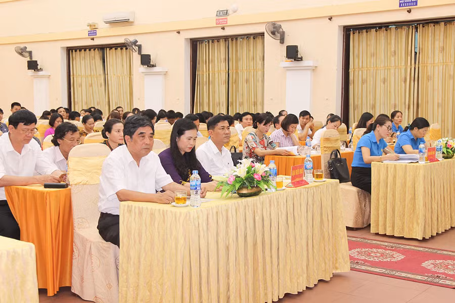 Đại biểu dự Hội nghị tổng kết