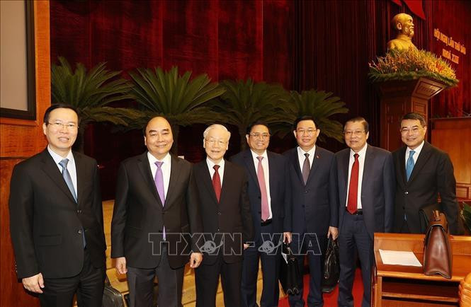 Tổng Bí thư Nguyễn Phú Trọng và các đồng chí lãnh đạo Đảng, Nhà nước cùng các đại biểu dự phiên bế mạc Hội nghị. Ảnh: Trí Dũng/TTXVN Tổng Bí thư Nguyễn Phú Trọng và các đồng chí lãnh đạo Đảng, Nhà nước cùng các đại biểu dự phiên bế mạc Hội nghị. Ảnh: Trí Dũng/TTXVN