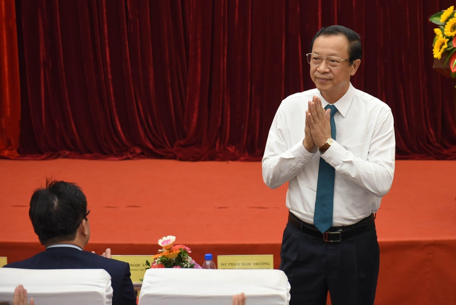 Ông Phạm Ngọc Thưởng, Thứ trưởng Bộ Giáo dục và Đào tạo. Ông Phạm Ngọc Thưởng, Thứ trưởng Bộ Giáo dục và Đào tạo.