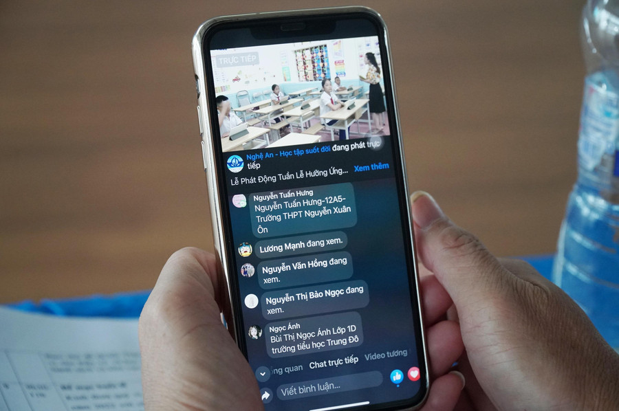 Phụ huynh, học sinh có thể theo dõi lễ phát động được phát trực tiếp trên trang Facebook “Nghệ An – học tập suốt đời”.