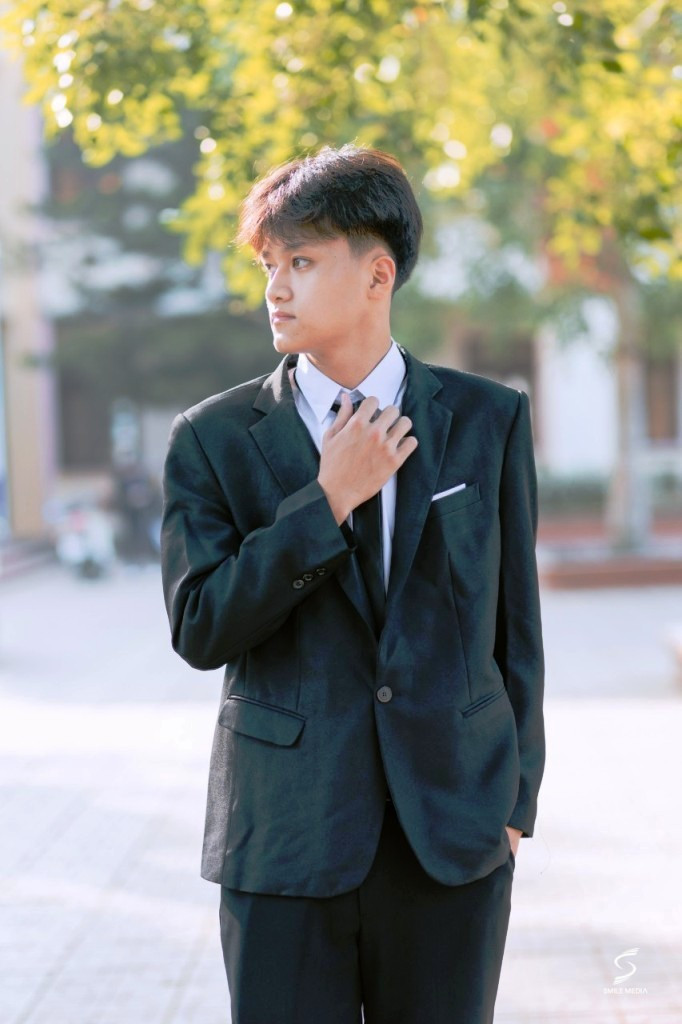 Nam sinh Hà Văn Trung, Trường THCS&amp;THPT Bá Thước (Thanh Hóa). Ảnh: NVCC.