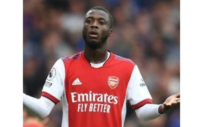 Nicolas Pepe chia tay Arsenal để gia nhập Nice theo dạng cho mượn.