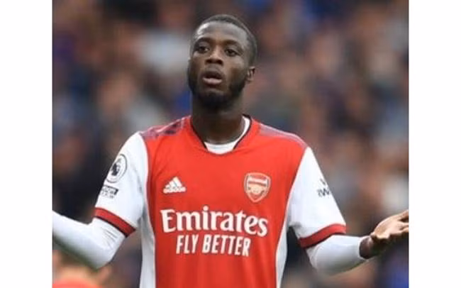 Nicolas Pepe chia tay Arsenal để gia nhập Nice theo dạng cho mượn.