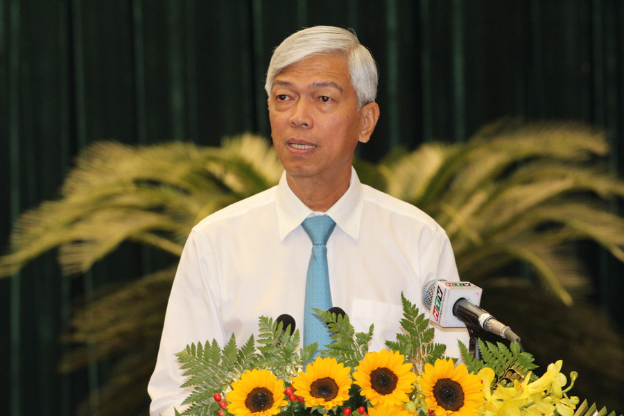 Ông Võ Văn Hoan, Phó Chủ tịch UBND TPHCM phát biểu tại kỳ họp. (Ảnh: Thành Nhân)