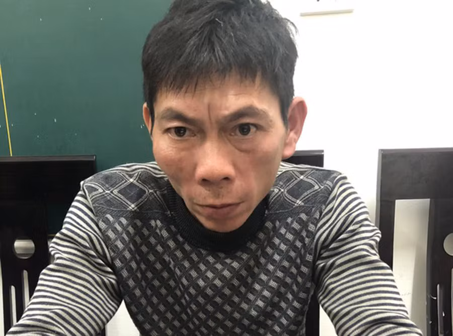 Đối tượng Vi Văn Khăm tại cơ quan công an. Ảnh: Công an cung cấp. 