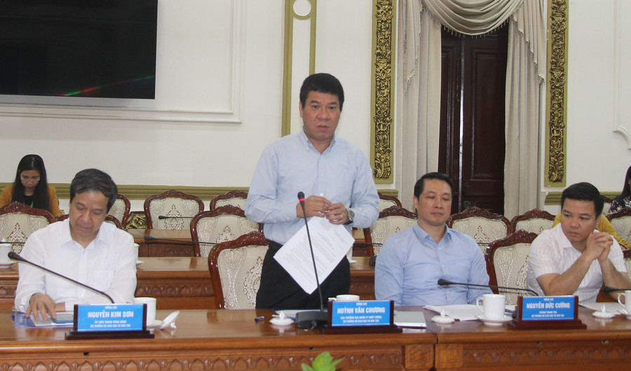 Cục trưởng Cục Quản lý chất lượng Huỳnh Văn Chương phát biểu tại buổi làm việc. Cục trưởng Cục Quản lý chất lượng Huỳnh Văn Chương phát biểu tại buổi làm việc.
