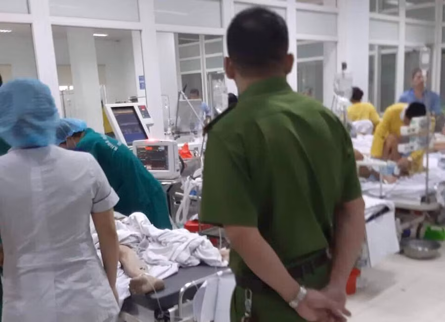 Ông Nguyễn Văn Quang được đưa đi cấp cứu tại BV Đa khoa Hữu nghị Nghệ An nhưng sau đó đã tử vong