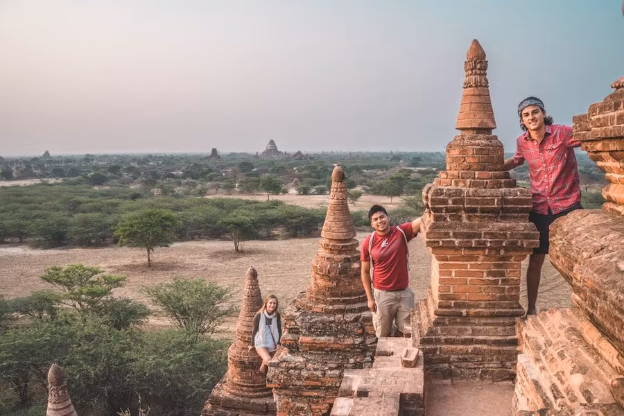 Sau khi bạn đã thu hẹp phạm vi tìm kiếm của mình xuống một số quốc gia hoặc chương trình, đã đến lúc cân nhắc thời lượng của chương trình du học mà bạn muốn thực hiện.