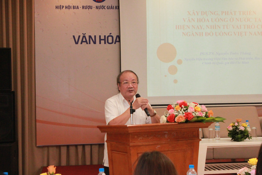 PGS.TS. Nguyễn Toàn Thắng, nguyên Viện trưởng Viện Văn hóa Phát triển Học viện chính trị Quốc gia Hồ Chí Minh. PGS.TS. Nguyễn Toàn Thắng, nguyên Viện trưởng Viện Văn hóa Phát triển Học viện chính trị Quốc gia Hồ Chí Minh.