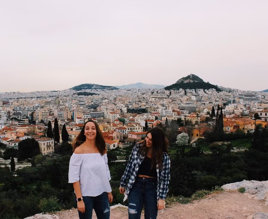 Cách dễ nhất để thu hẹp lựa chọn của bạn trước tiên là xem xét các điều kiện tiên quyết về ngôn ngữ.