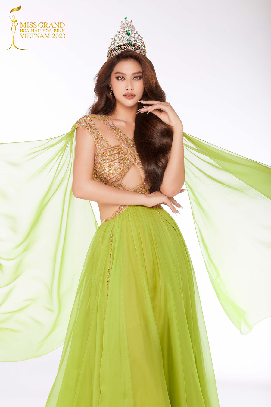 Thiên Ân ngày càng định hướng được hình ảnh và tên tuổi của mình, chắc chắn nàng hậu sẽ còn phát triển hơn trong tương lai. Thiên Ân ngày càng định hướng được hình ảnh và tên tuổi của mình, chắc chắn nàng hậu sẽ còn phát triển hơn trong tương lai.
