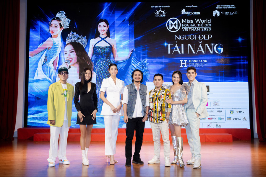 Dàn Giám khảo của Vòng sơ khảo Người đẹp Tài năng.