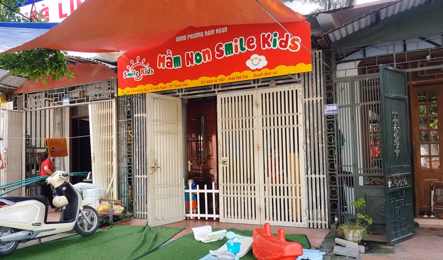 Cơ sở mầm non Smile kids vừa bị xử phạt vi phạm trong việc tổ chức bếp ăn tập thể. Ảnh: HĐ.