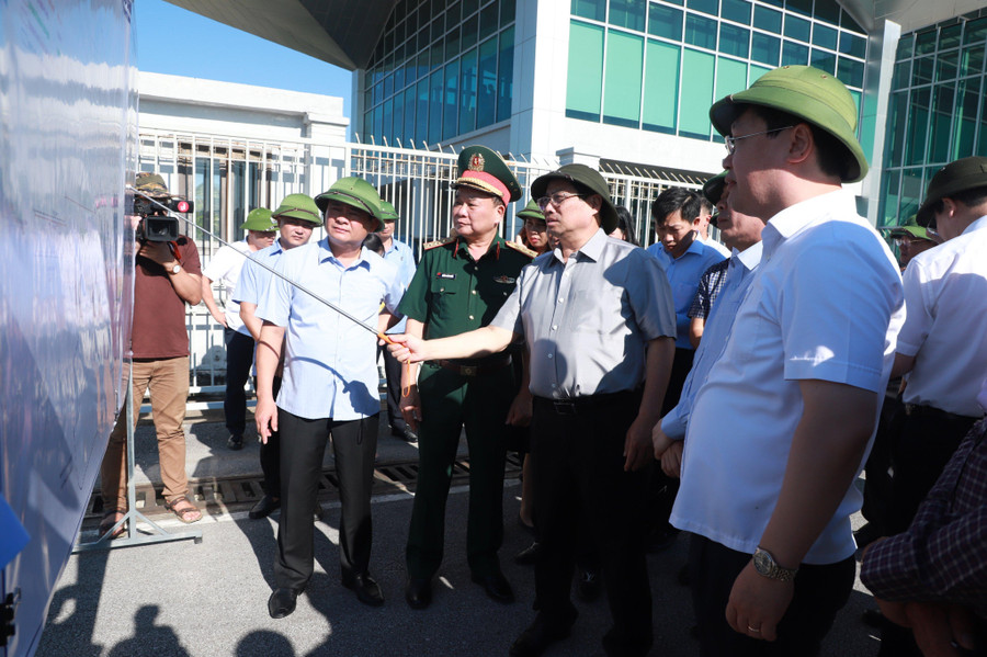 Thủ tướng Phạm Minh Chính đồng ý chủ trương giao UBND tỉnh là cơ quan Nhà nước có thẩm quyền với các dự án cải tạo, nâng cấp cảng hàng không quốc tế Vinh, đáp ứng yêu cầu phát triển kinh tế - xã hội.
