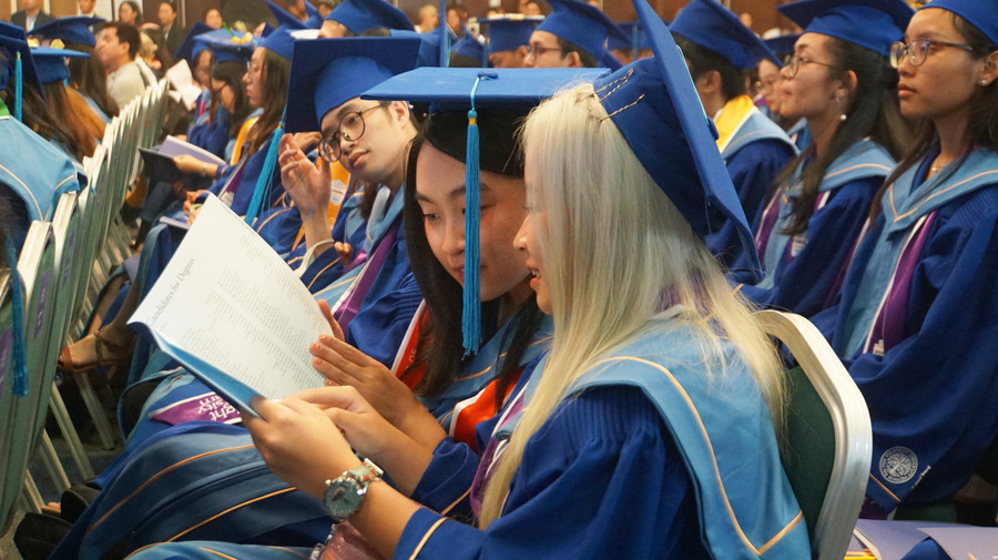 Tân cử nhân Trường ĐH Fulbright Việt Nam khóa 2023. Ảnh: Mạnh Tùng Tân cử nhân Trường ĐH Fulbright Việt Nam khóa 2023. Ảnh: Mạnh Tùng
