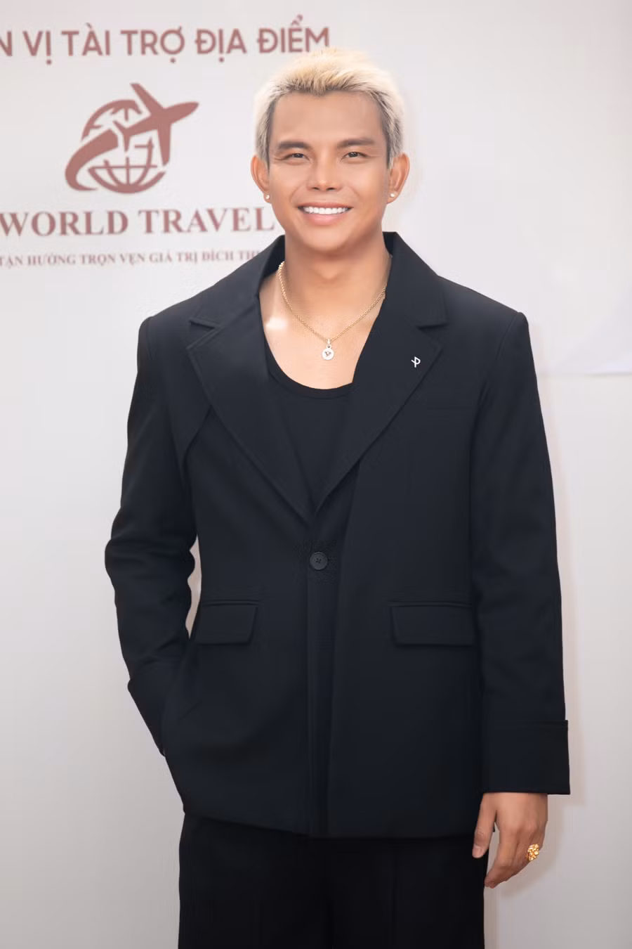 NTK Đỗ Long - Thành viên Ban giám khảo.